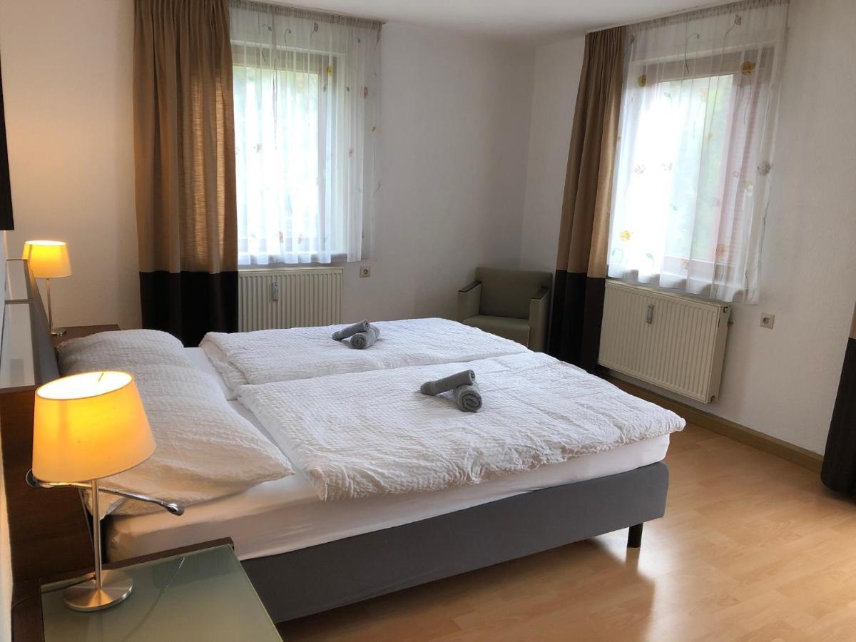 Ferienwohnung Mit 1 Schlafzimmer 阿尔滕斯泰希 外观 照片